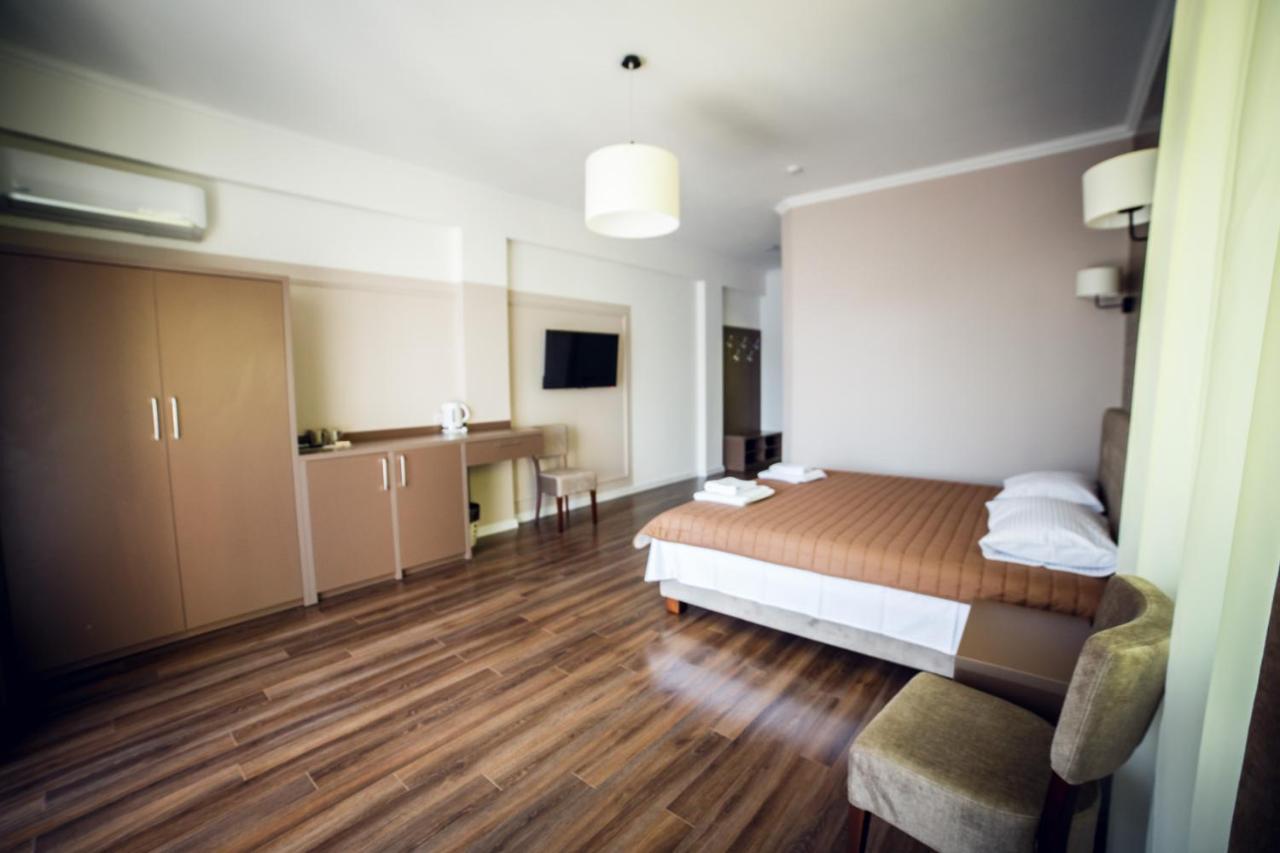 Кайзервальд Клуб Hotel การ์ปาตี ภายนอก รูปภาพ